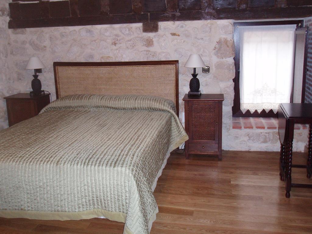La Sinagoga Guest House Пеняранда до Дуеро Стая снимка